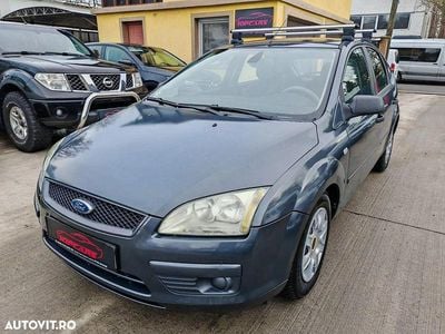 Culoaregri Second-hand 2006 Ford Focus Ambiente Hatchback | 1.599 EUR (Preț OK)
