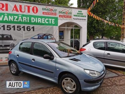 Visiniu metalizat Utilizat 2003 Peugeot 206 Coupe | 1.199 EUR