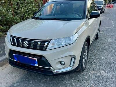 Second-hand Suzuki Vitara 140 CP (102 kW) 2019 Culoaremaro SUV