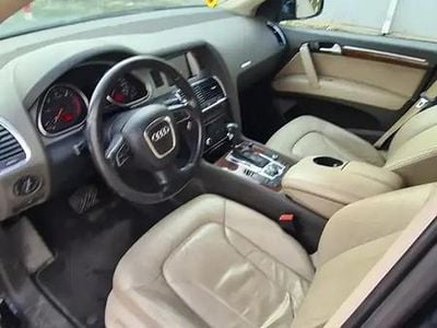 Second-hand 2010 Audi Q7 SUV | 5.000 EUR