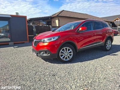 Culoarerosu Utilizat 2018 Renault Kadjar Collection SUV | 13.990 EUR (Preț OK)