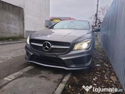Gri Second-hand 2016 Mercedes CLA200 Shooting Brake AMG line Break | 13.990 EUR (Puțin scump)