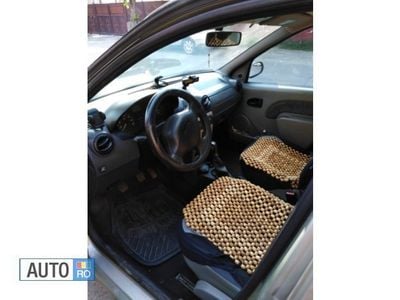 Second-hand Dacia Logan 78 CP (57 kW) 2005 Gri Berlinǎ