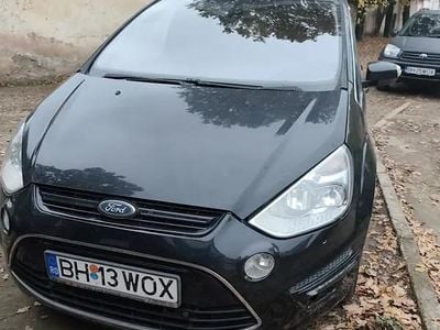 Negru Utilizat 2011 Ford S-MAX S Monovolum | 4.900 EUR