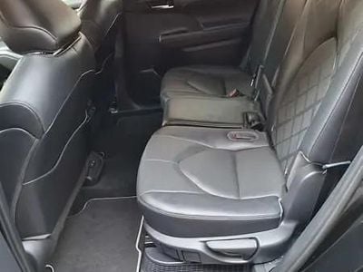 Utilizat 2022 Toyota Highlander SUV | 50.000 EUR