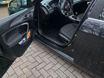 Second-hand Opel Insignia 120 CP (88 kW) 2015 Culoarenegru Break