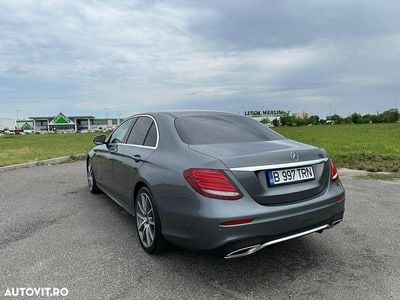 Mercedes E200