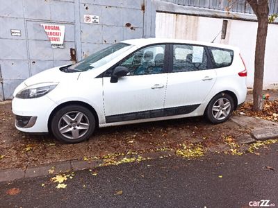 second-hand Renault Grand Scénic III 1.5dCi 2012