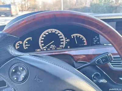 Second-hand Mercedes S320 245 CP (180 kW) 2008 Berlinǎ