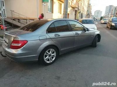Mercedes C180