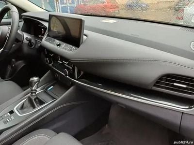 Gri Utilizat 2022 Nissan Qashqai SUV | 18.000 EUR (Preț bun)