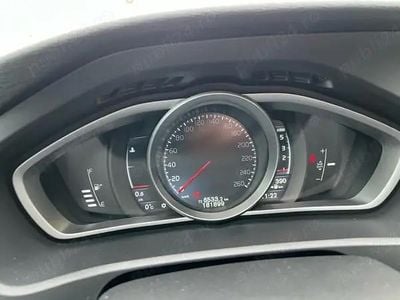 Second-hand Volvo V40 120 CP (88 kW) 2016 Hatchback