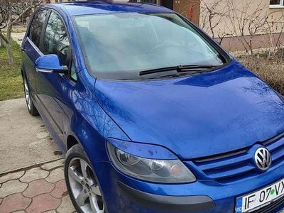 Culoarealbastru Utilizat 2005 VW Golf Plus Comfortline Monovolum | 2.200 EUR