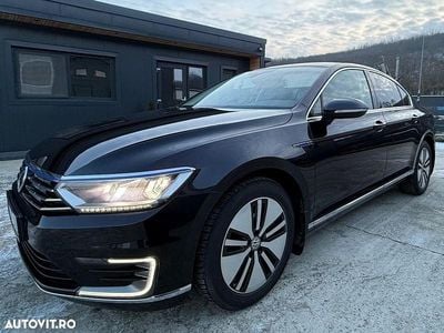 Culoarenegru Utilizat 2018 VW Passat Berlinǎ | 13.300 EUR (Super Preț)