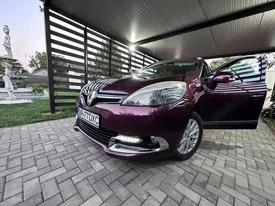 Utilizat 2014 Renault Grand Scénic III Monovolum | 9.650 EUR (Scump)