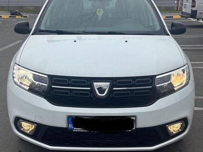 Culoarealb Utilizat 2020 Dacia Logan Comfort Berlinǎ | 7.999 EUR (Preț OK)