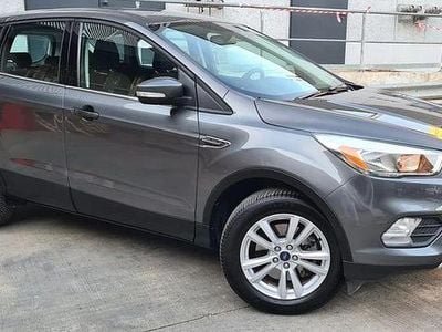 Gri Utilizat 2017 Ford Kuga Trend SUV | 10.300 EUR (Preț OK)