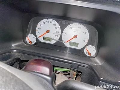 Second-hand VW Golf III 90 CP (66 kW) 1994 Verde Break