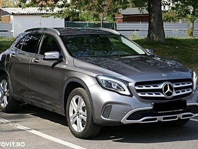 Mercedes GLA220