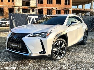 Lexus UX 250h