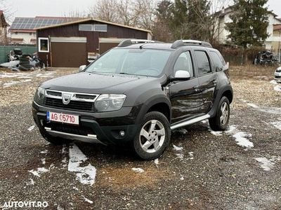 Culoarenegru Utilizat 2011 Dacia Duster Lauréate SUV | 6.999 EUR (Preț OK)