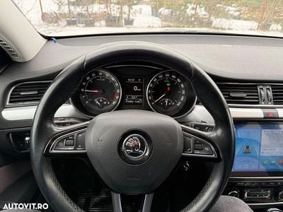 Culoareargint Utilizat 2014 Skoda Superb Elegance Berlinǎ | 9.300 EUR