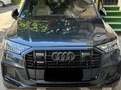 Second-hand Audi Q7 S-Line 462 CP (339 kW) 2021 Culoarealbastru SUV