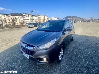 second-hand Hyundai ix35 1.7 CRDi 2WD blue Comfort