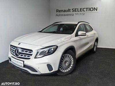 Mercedes GLA220