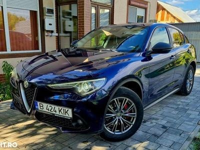 Culoarealbastru Utilizat 2017 Alfa Romeo Stelvio Executive SUV | 14.200 EUR (Preț OK)
