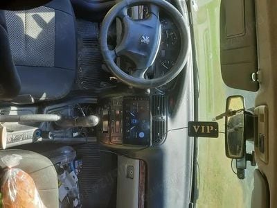 Utilizat 2000 Peugeot 406 Berlinǎ | 1.200 EUR