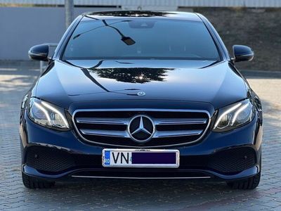 Mercedes E200