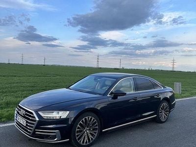 Culoarealbastru Utilizat 2019 Audi A8 Berlinǎ | 38.400 EUR (Preț bun)