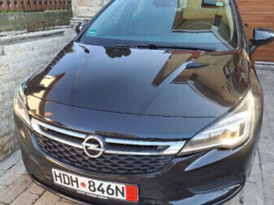 second-hand Opel Astra 1,6 CDTI Model 2017