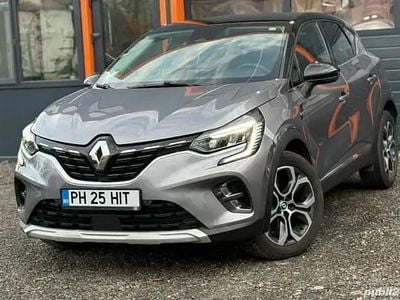 Gri Utilizat 2022 Renault Captur SUV | 12.999 EUR (Preț OK)