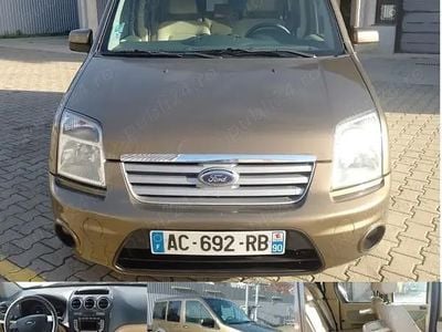 Utilizat 2010 Ford Tourneo Connect Monovolum | 3.890 EUR