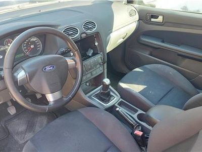 second-hand Ford Focus 2 anul 2005