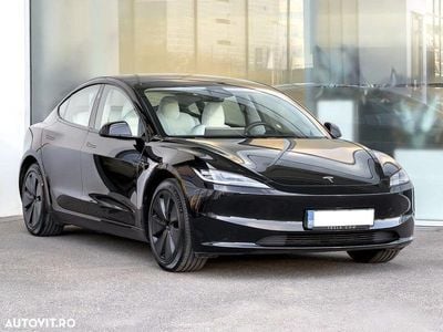Culoarenegru Utilizat 2024 Tesla Model 3 Berlinǎ | 34.900 EUR (Preț OK)