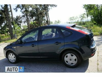 Second-hand Ford Focus 80 CP (58 kW) 2007 Verde Hatchback