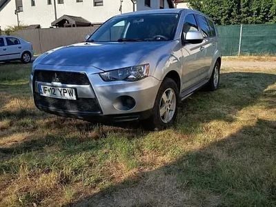 Second-hand Mitsubishi Outlander 177 CP (130 kW) 2012 Argintiu SUV