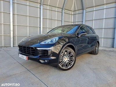Second-hand Porsche Cayenne 262 CP (192 kW) 2016 Culoarenegru SUV