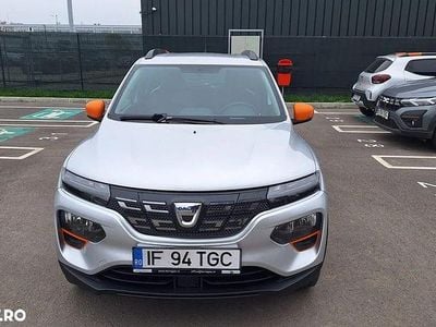 Second-hand Dacia Spring Essentiel 33 kW (45 CP) 2022 Culoareargint Hatchback
