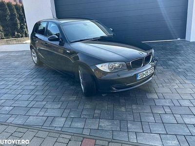 Culoarenegru Utilizat 2009 BMW 118 Hatchback | 4.200 EUR (Preț OK)