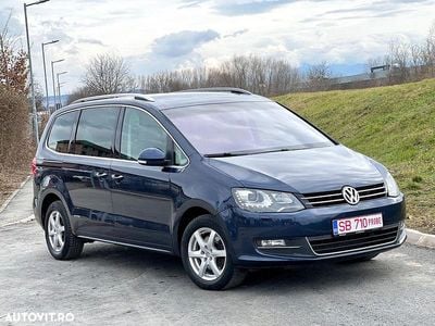 Second-hand VW Sharan Highline 170 CP (125 kW) 2011 Culoarealbastru Monovolum