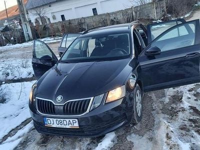 Culoarenegru Utilizat 2018 Skoda Octavia Break | 7.800 EUR (Preț OK)