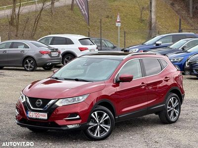 Second-hand Nissan Qashqai N-Connecta 115 CP (84 kW) 2018 Culoarerosu SUV