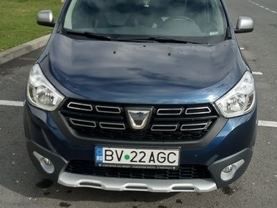 second-hand Dacia Lodgy Stepway 1.6 benzina 95500 km an 2019, 7 locuri