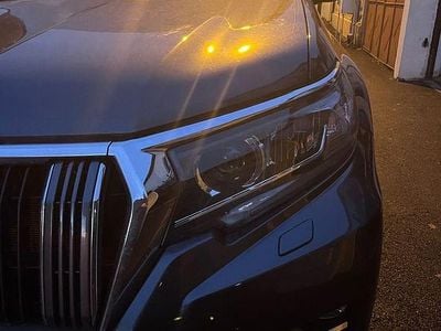 Culoaregri Utilizat 2022 Toyota Land Cruiser Executive Berlinǎ | 48.600 EUR