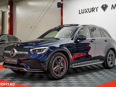 Culoarealbastru Utilizat 2021 Mercedes GLC300e AMG line Plus SUV | 42.350 EUR