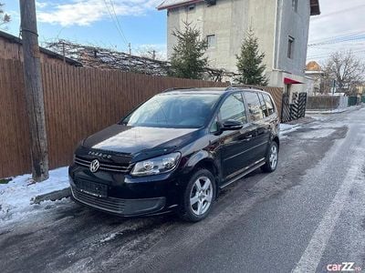Second-hand VW Touran 150 CP (110 kW) 2012 Negru Monovolum
